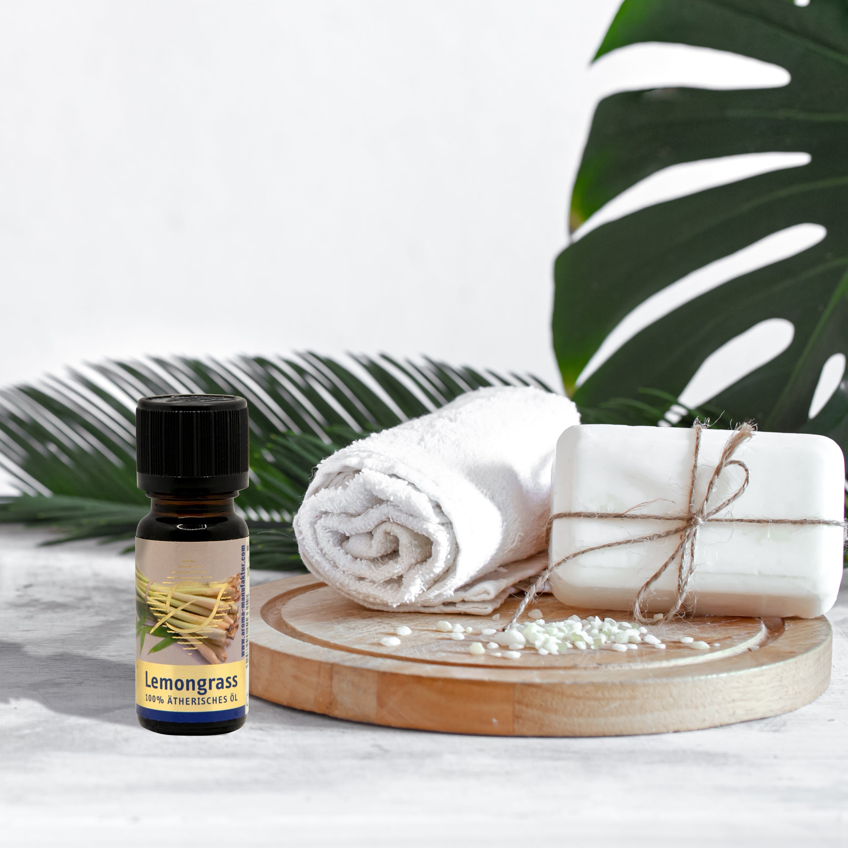 Lemongras Ätherisches Öl - Frische & Klarheit für Körper & Geist, 10 ml Aroma Manufaktur®